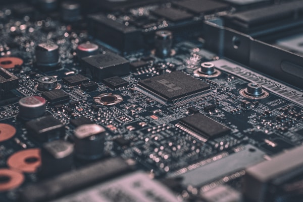 Assemblage de composants électroniques